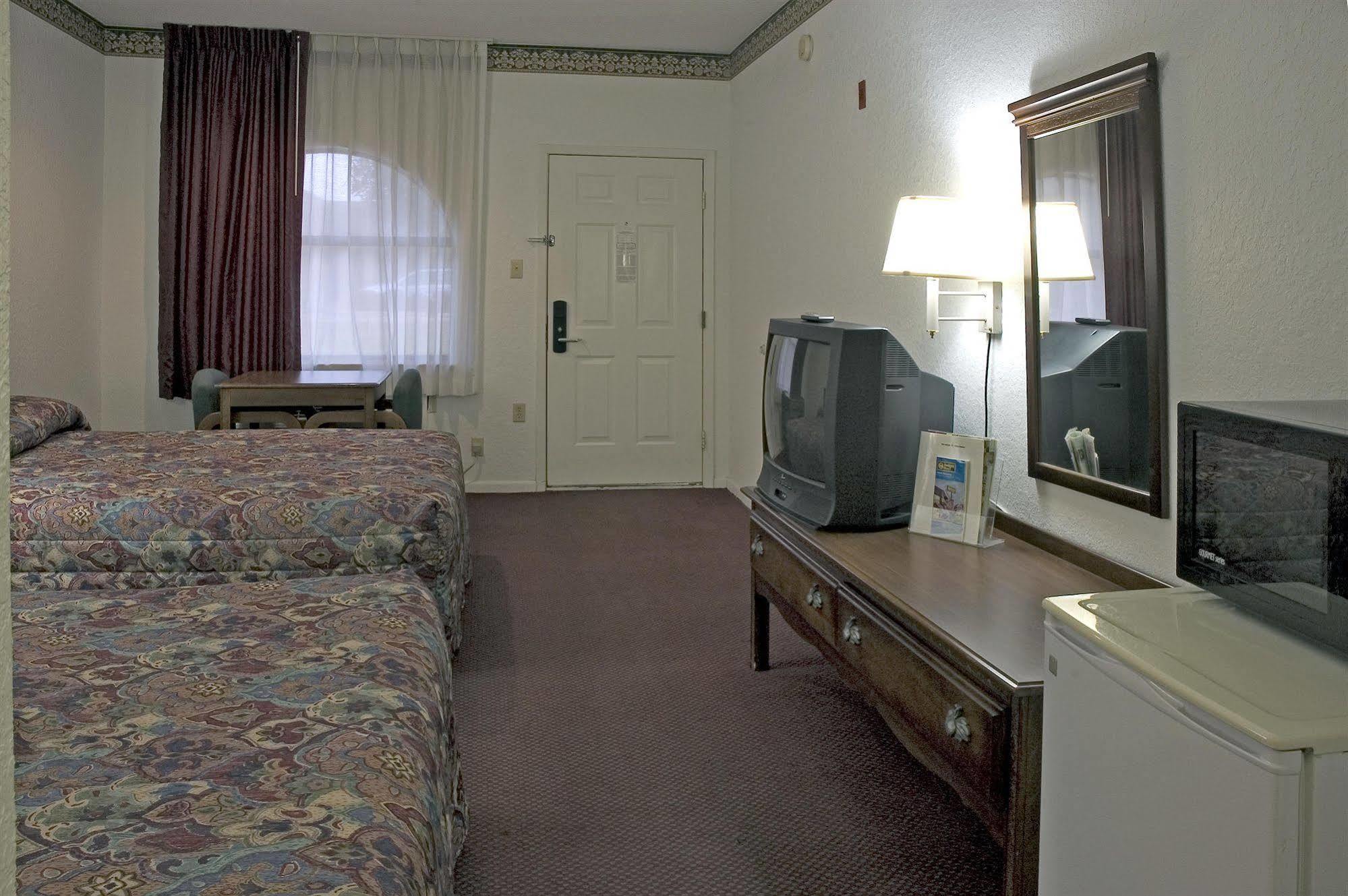 Budget Host Hempstead Inn Brookhollow/Energy Corridor Houston Exterior foto